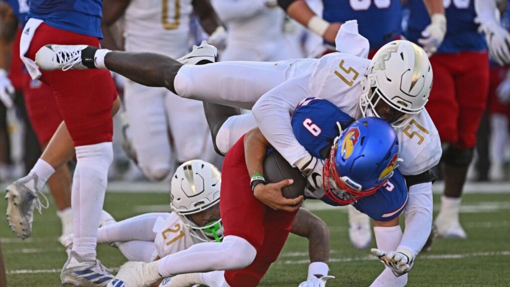 ‘That’s the main part of defense’ – Malachi Lawrence is already making Cowboys head coach Brian Schottenheimer proud with tone-setting message