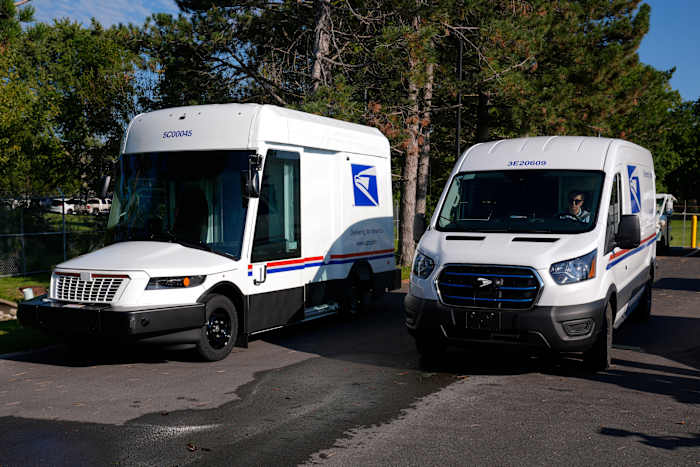 USPS to suspend pension contributions, seeks 4-cent stamp price hike
