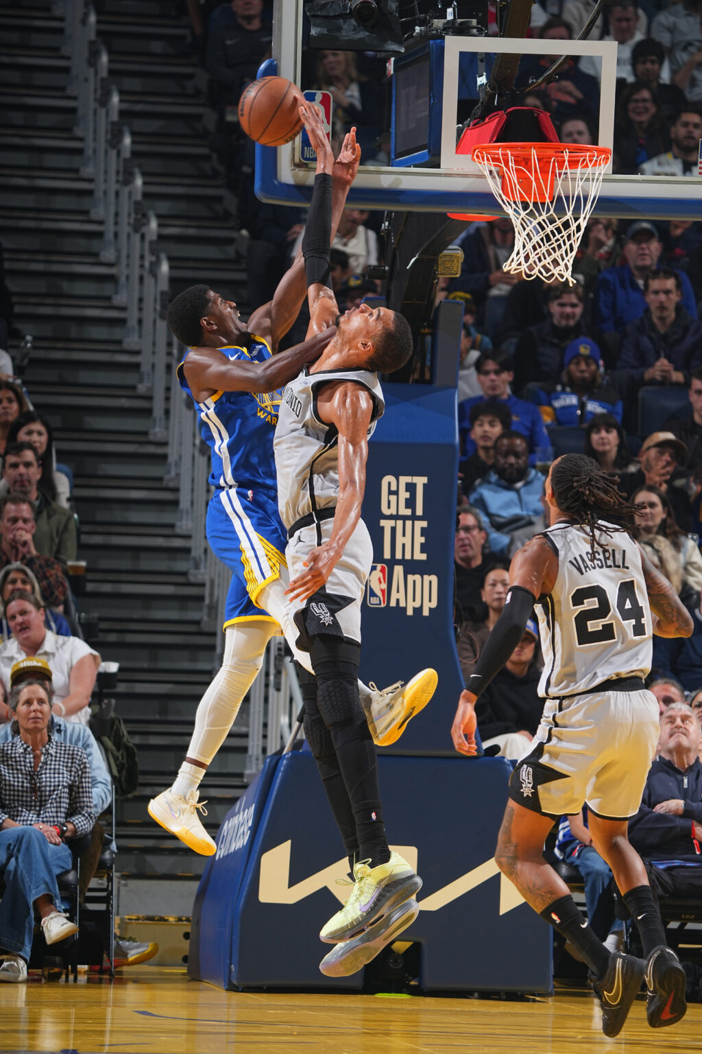 Victor Wembanyama named Western Conference Defensive Player of the Month for March