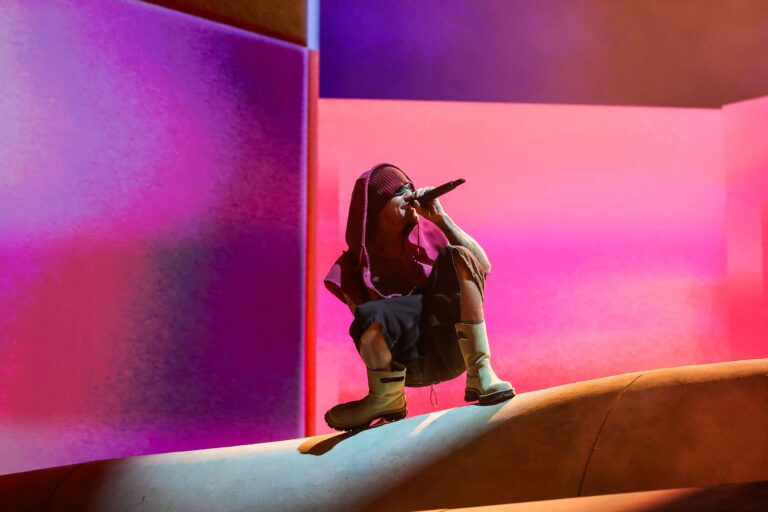 Watch Justin Bieber Bring Out SZA, Billie Eilish, and More at Coachella