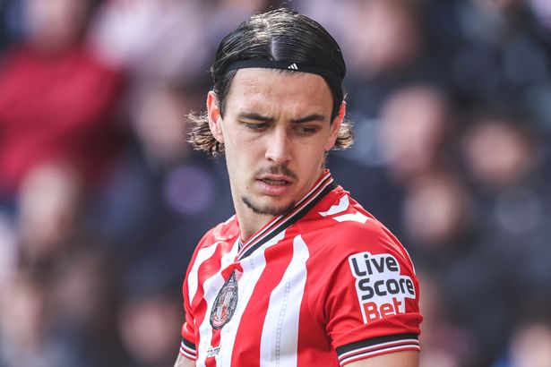 Who is Enzo Le Fee? Sunderland midfielder, 24, linked with Liverpool transfer