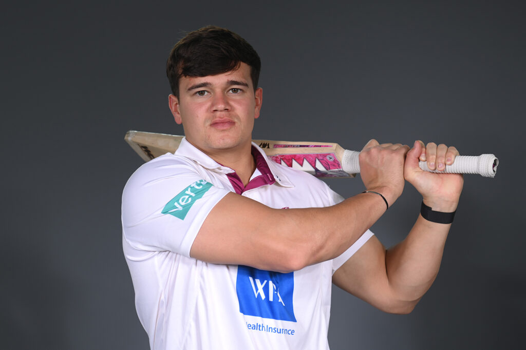 Will Smeed makes first-class debut as substitute ... three years after red-ball retirement