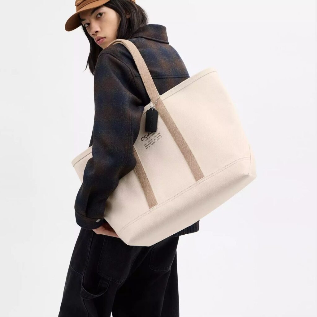 8 Comfy & Chic TSA-Friendly Travel Products for Memorial Day