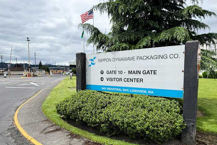 At least 1 dead, 9 others missing in chemical tank implosion at Washington state mill