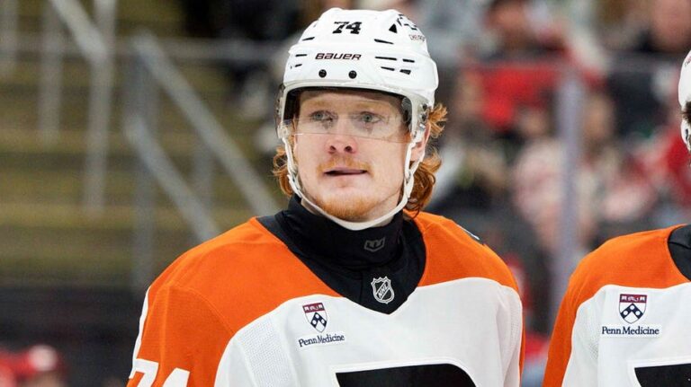 Flyers star Owen Tippett reveals he missed series vs Hurricanes due to internal bleeding