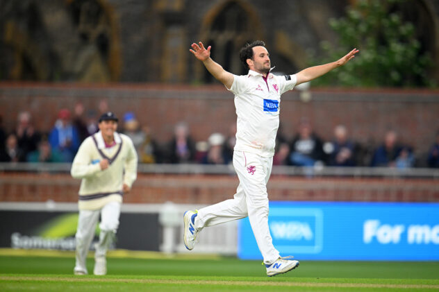 Gregory six-for, Thomas maiden hundred as Somerset take charge