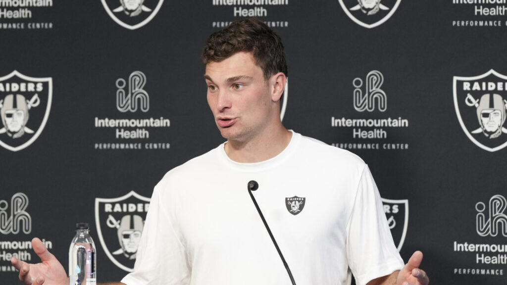 How Fernando Mendoza is challenging Raiders' coaches early in NFL career