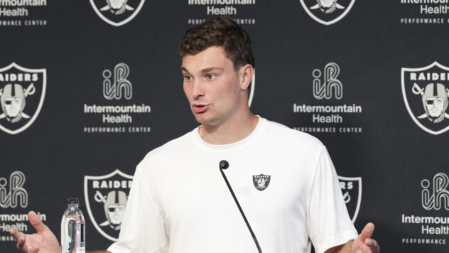 How Fernando Mendoza is challenging Raiders' coaches early in NFL career