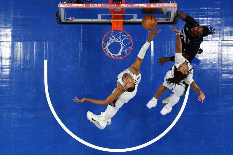 It’s time for Playoff Basketball: San Antonio Spurs vs Minnesota Timberwolves, Game 4