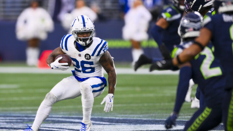 Jaguars Sign RB Ameer Abdullah