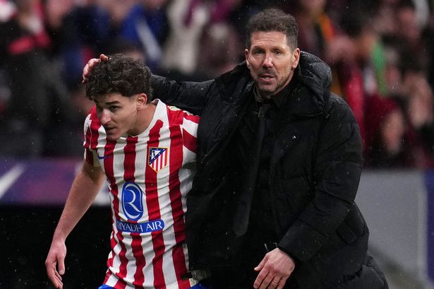 Julian Alvarez 'already made decision' as Diego Simeone sends Liverpool transfer reminder