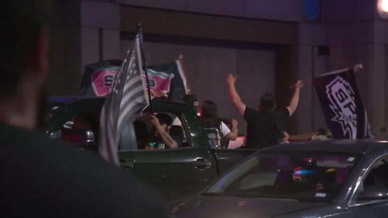 ‘My horn just gave out’: Spurs fans breaking car horns amid playoff celebrations, resulting in costly repairs