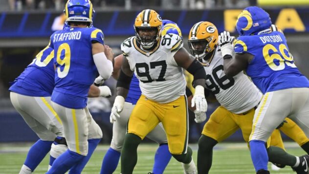 Netflix lands Rams-Packers, first NFL game on Thanksgiving Eve