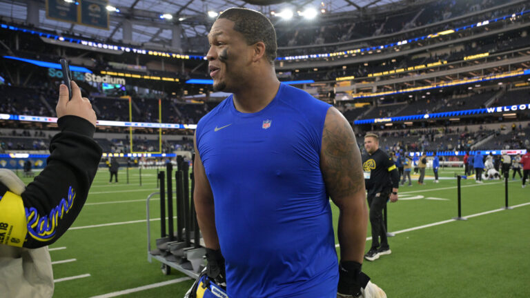 NFC Notes: Alaric Jackson, Devon Witherspoon, 49ers, Rams, Seahawks