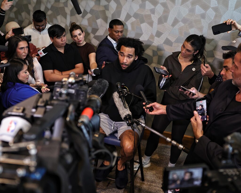 Open Thread: Spurs shoutout their fans after claiming the Western Conference Finals