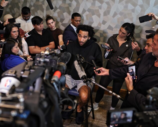 Open Thread: Spurs shoutout their fans after claiming the Western Conference Finals