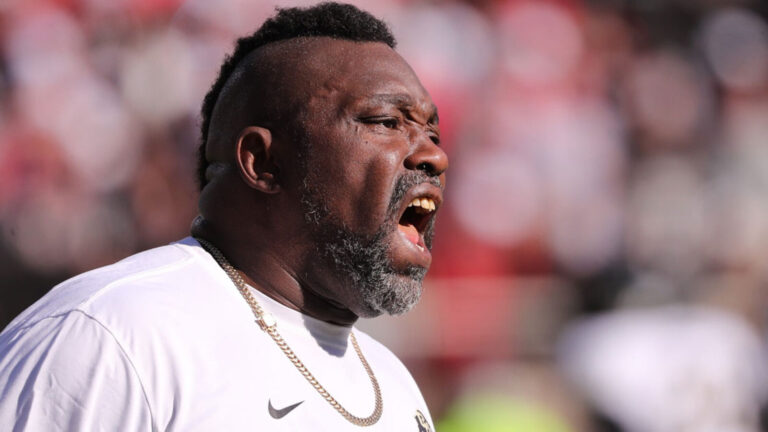 Report: Warren Sapp sacked by pretrial supervision after allegedly harassing South Florida police
