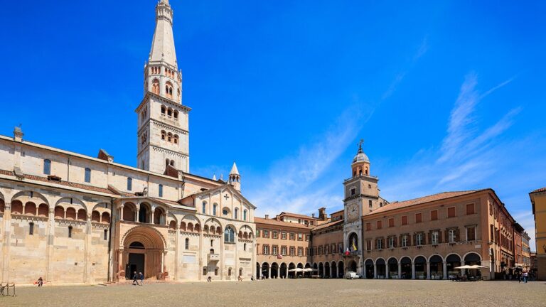 Several injured after car plows into Italy crowd, driver stabs passerby: report
