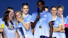 Shaw signs new Man City deal after contract U-turn