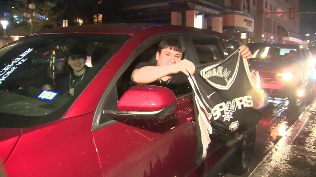 Should there be honking celebrations after every Spurs playoff win? San Antonio fans weigh in