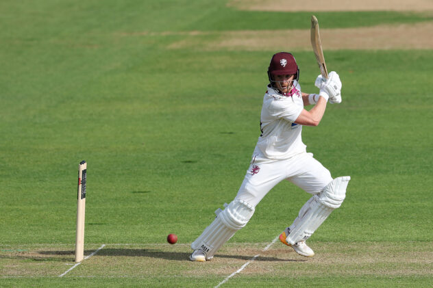 Somerset regain the ascendancy after hard-fought third day