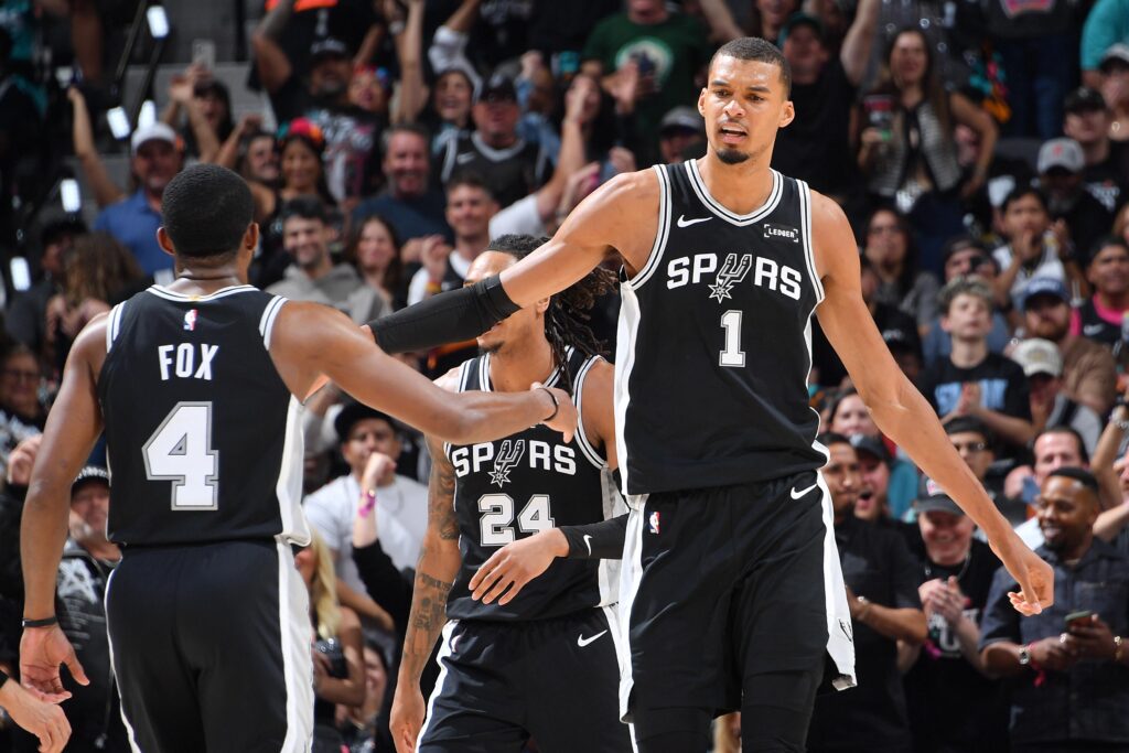 Spurs overwhelm Timberwolves in pivotal Game 5 victory