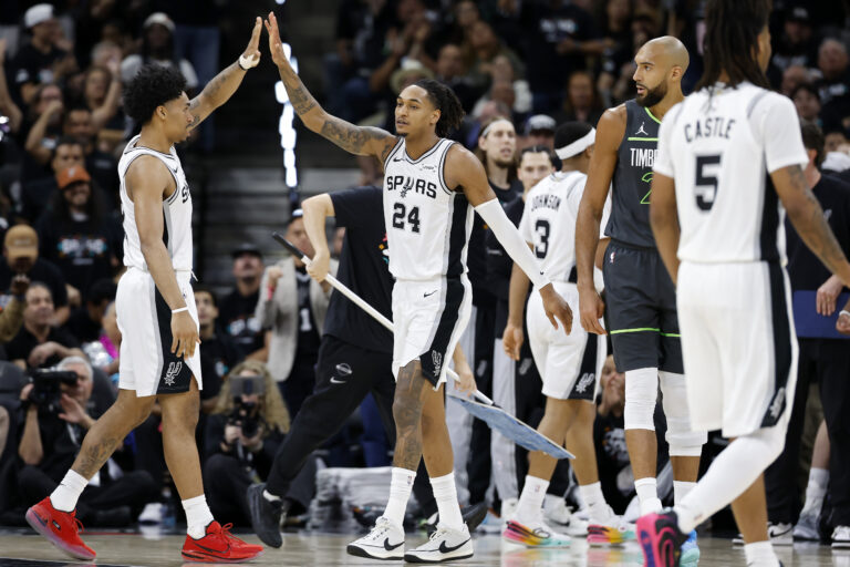 Spurs vs. Timberwolves player grades: San Antonio blows out Minnesota to tie the series