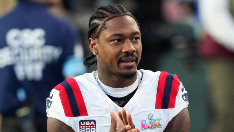 Stefon Diggs linked with four teams amid Patriots, A.J. Brown rumors
