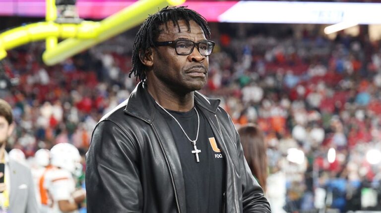 Super Bowl champion Michael Irvin defends Mike Vrabel and Dianna Russini, tells critics to look in the mirror