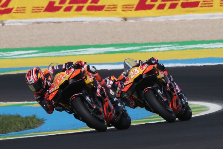 Tech3 sticks with KTM for MotoGP's 850cc era after Honda talks
