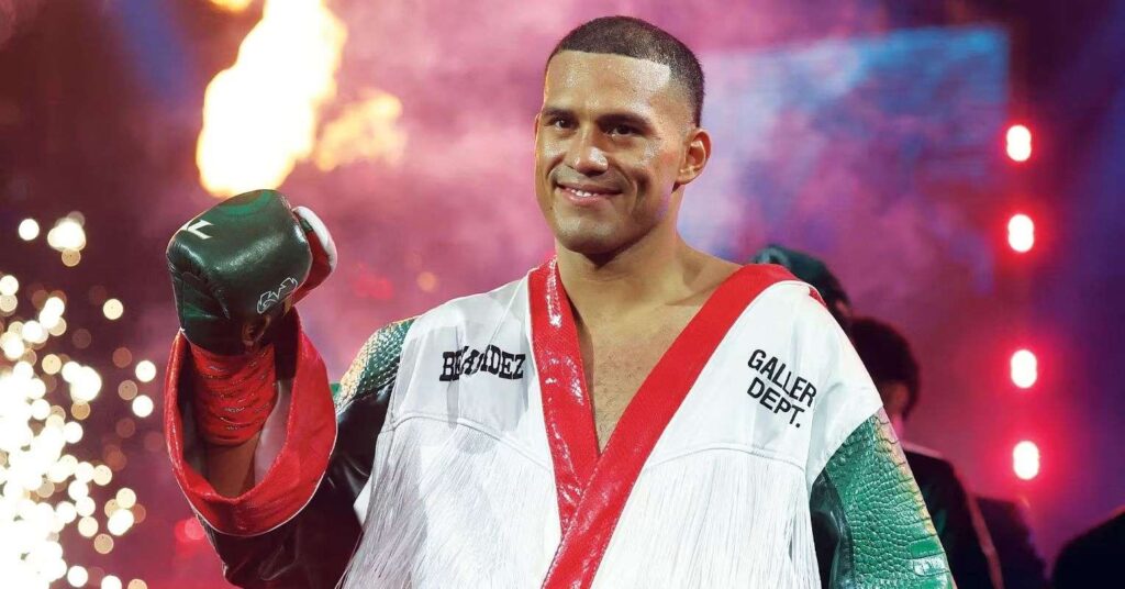 Top trainer Robert Garcia backs David Benavidez to beat heavyweight champion and make history