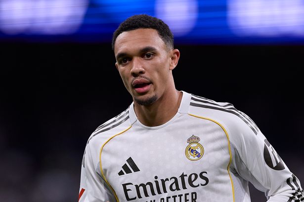 Trent Alexander-Arnold reacts to Mohamed Salah's damning 'yet another defeat' post