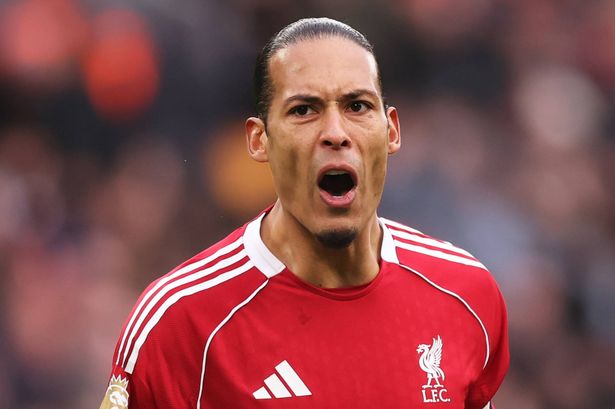 Virgil van Dijk lays down law to Liverpool teammates after 'unacceptable' season