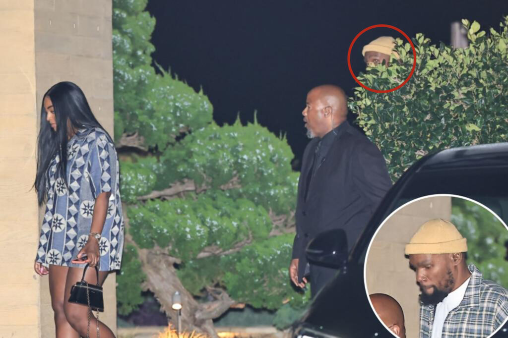 6-foot-11 Kevin Durant tries hiding from paparazzi while on date with mystery woman