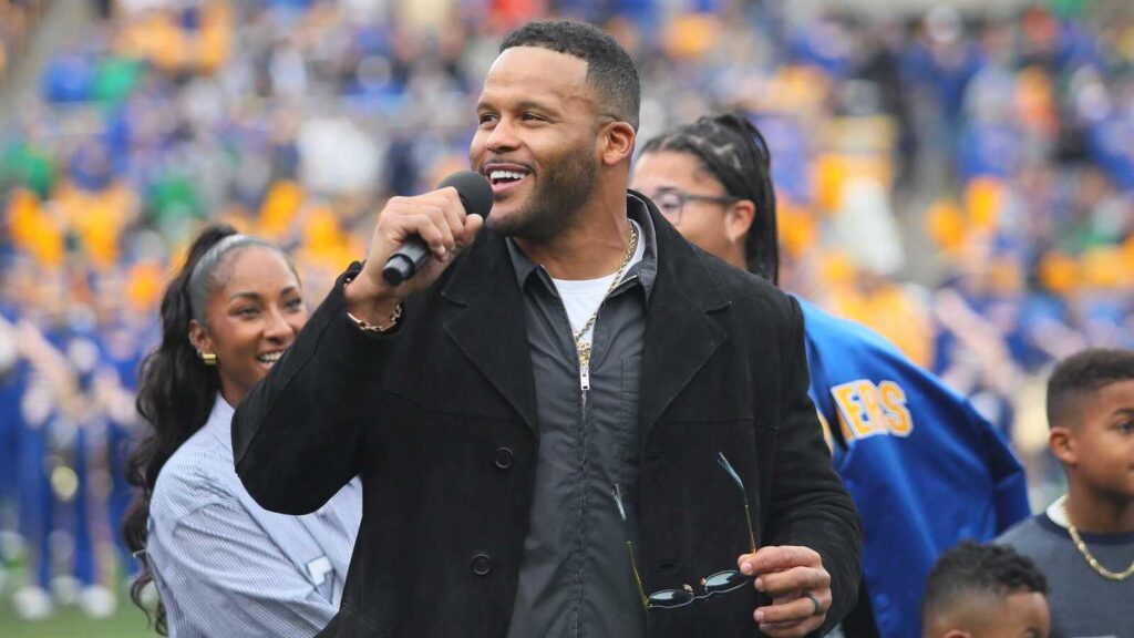 Aaron Donald’s latest post turns head amid Myles Garrett trade to Rams