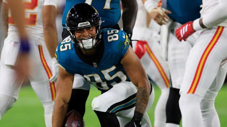 AFC Notes: Brenton Strange Contract, C.J. Stroud, Jaguars, Texans