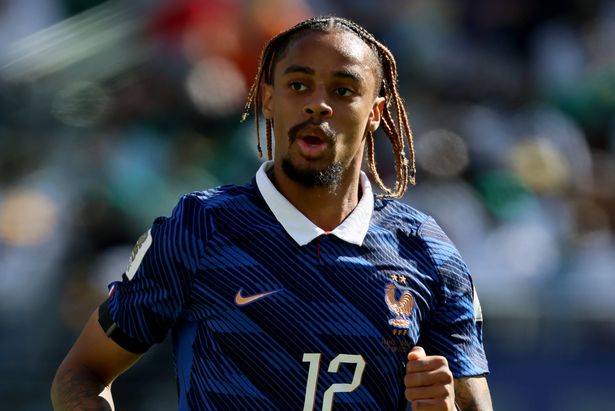 Arsenal could give Liverpool run at Bradley Barcola after latest transfer move