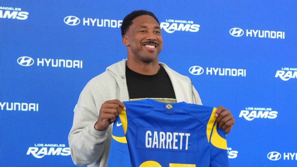 Browns legend makes feelings on Myles Garrett trade clear