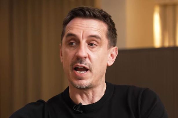 Cole Palmer sent Man Utd transfer message as Gary Neville intervenes in Chelsea situation