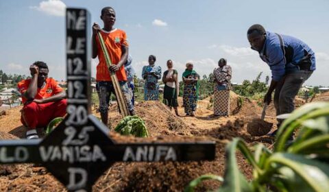 Confirmed Ebola cases in Congo outbreak top 1,000 with 254 deaths, authorities say