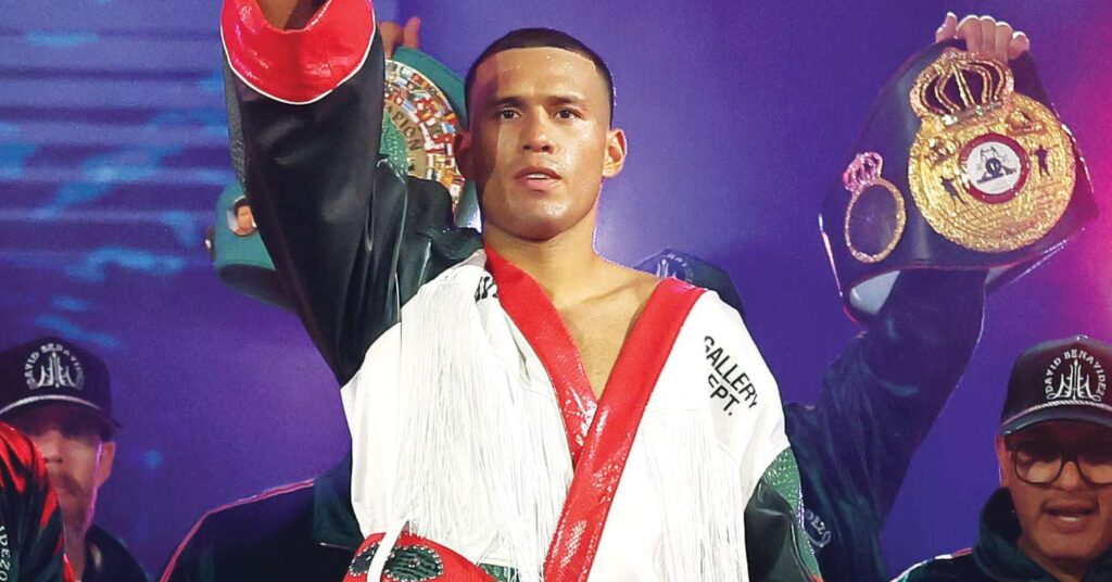 David Benavidez offered fight against former champion with 75% KO ratio: "I'm waiting"