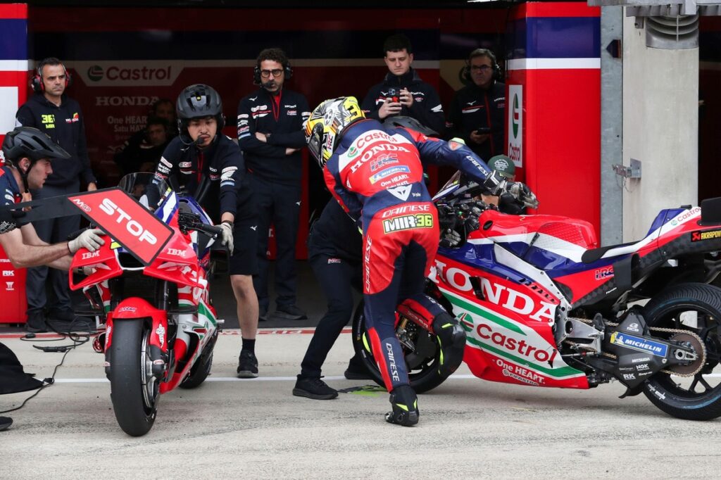 Honda reveals new MotoGP team manager as Puig steps down
