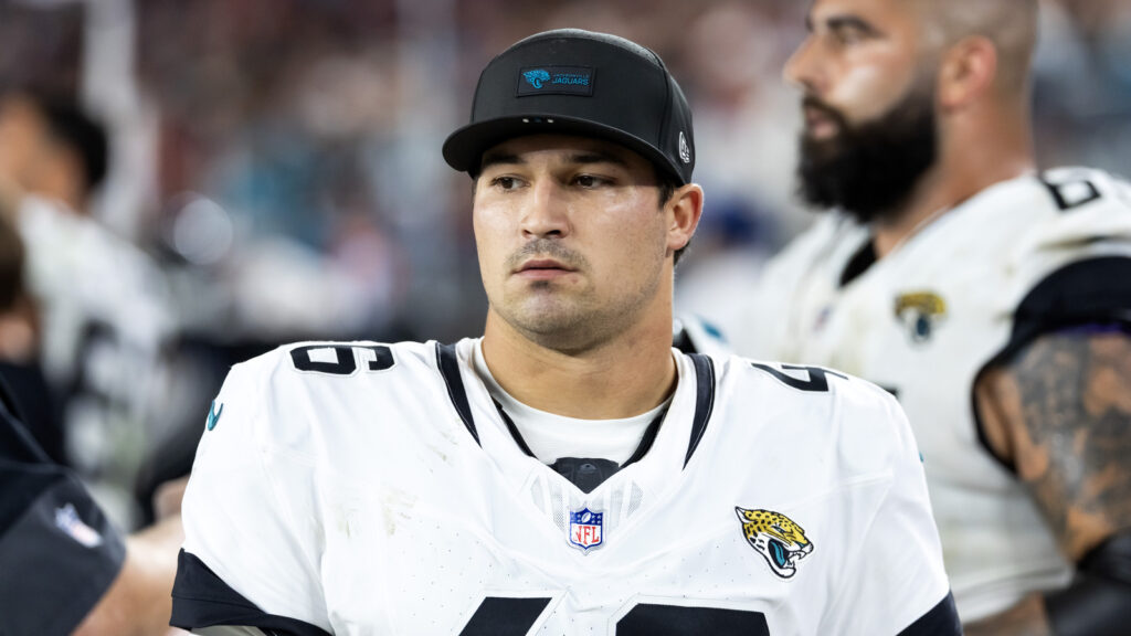 Jaguars long snapper makes NFL history with new contract