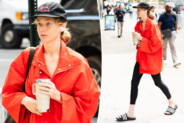 Jennifer Lawrence paired a Hermès handbag with these iconic $35 slides she wears on repeat
