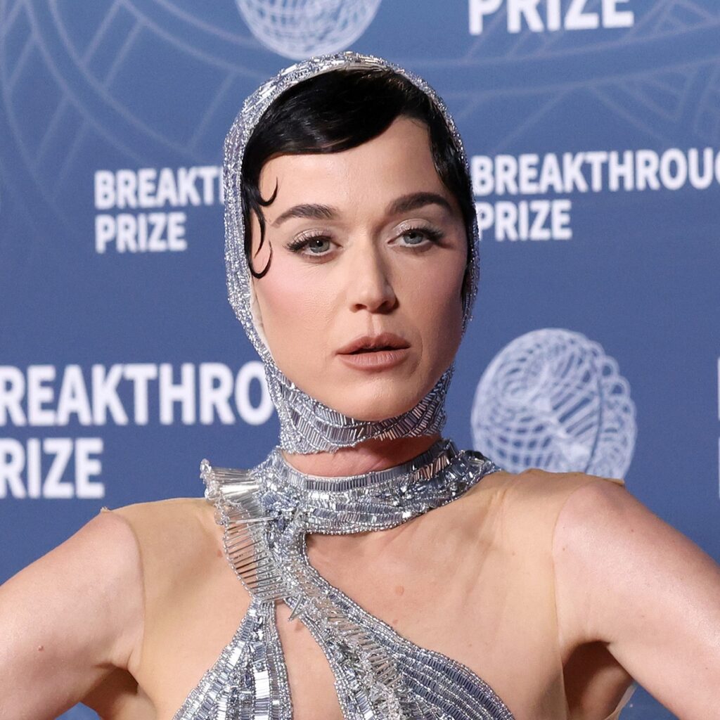 Katy Perry Makes Dig at Exes Orlando Bloom, John Mayer During Concert