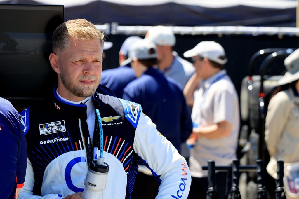 Kevin Magnussen tells Noah Gragson to "f*** off" in tense NASCAR confrontation