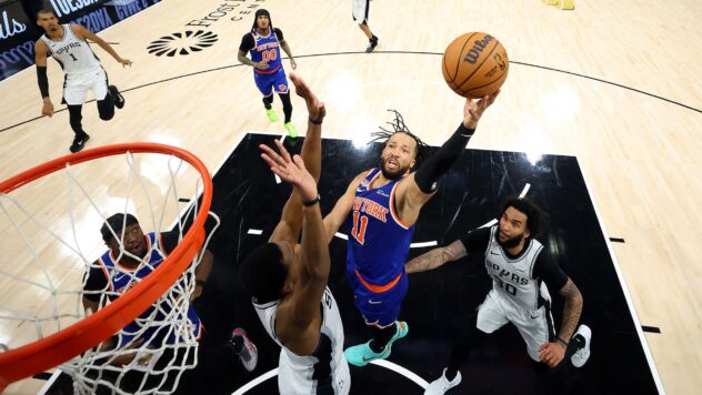 Knicks' Jalen Brunson joins Michael Jordan, Kareem Abdul-Jabbar among few to achieve remarkable career feat