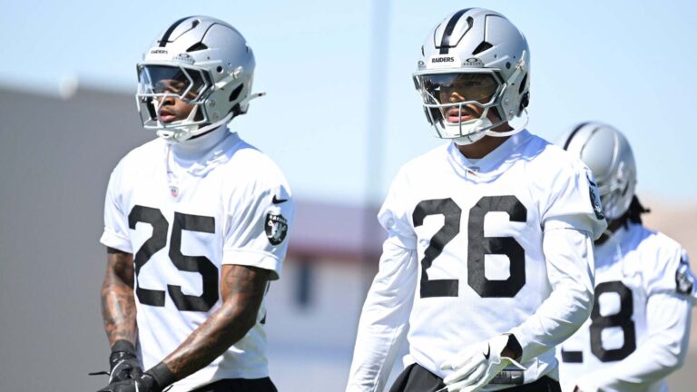 Las Vegas Raiders starter should be a little worried after a Day 3 rookie got first-team reps at Mandatory Minicamp