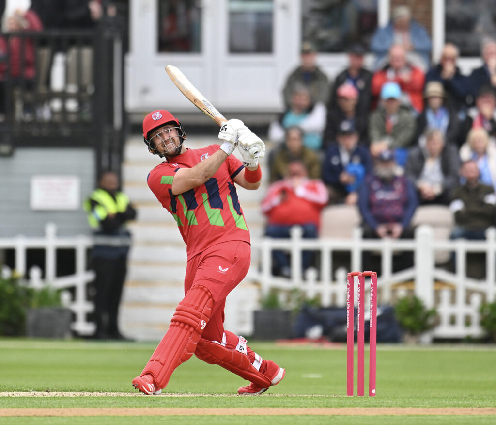 Liam Livingstone 85* from 31 eases Lancashire home in 10-over chase