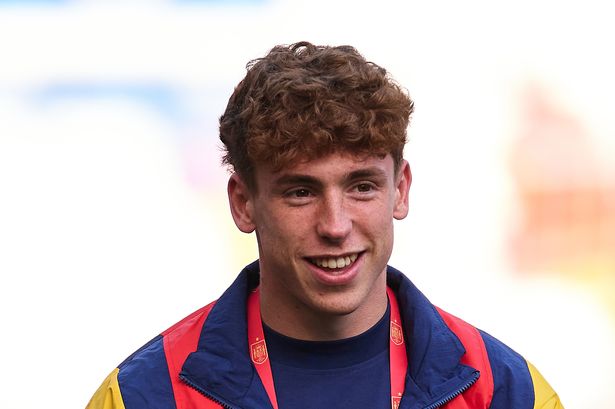 Liverpool confirms Victor Munoz transfer as $46M star becomes Andoni Iraola's first signing